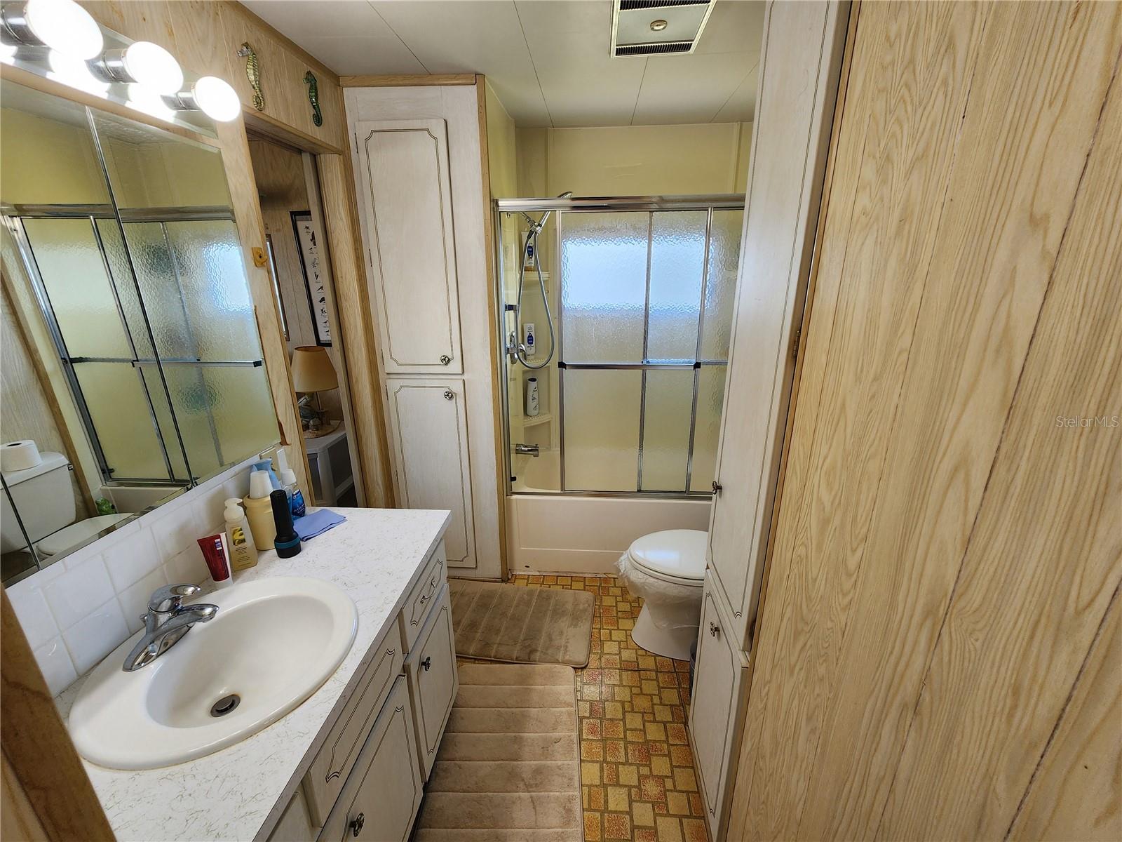 Image 11 of 34 For 316 Danube Circle