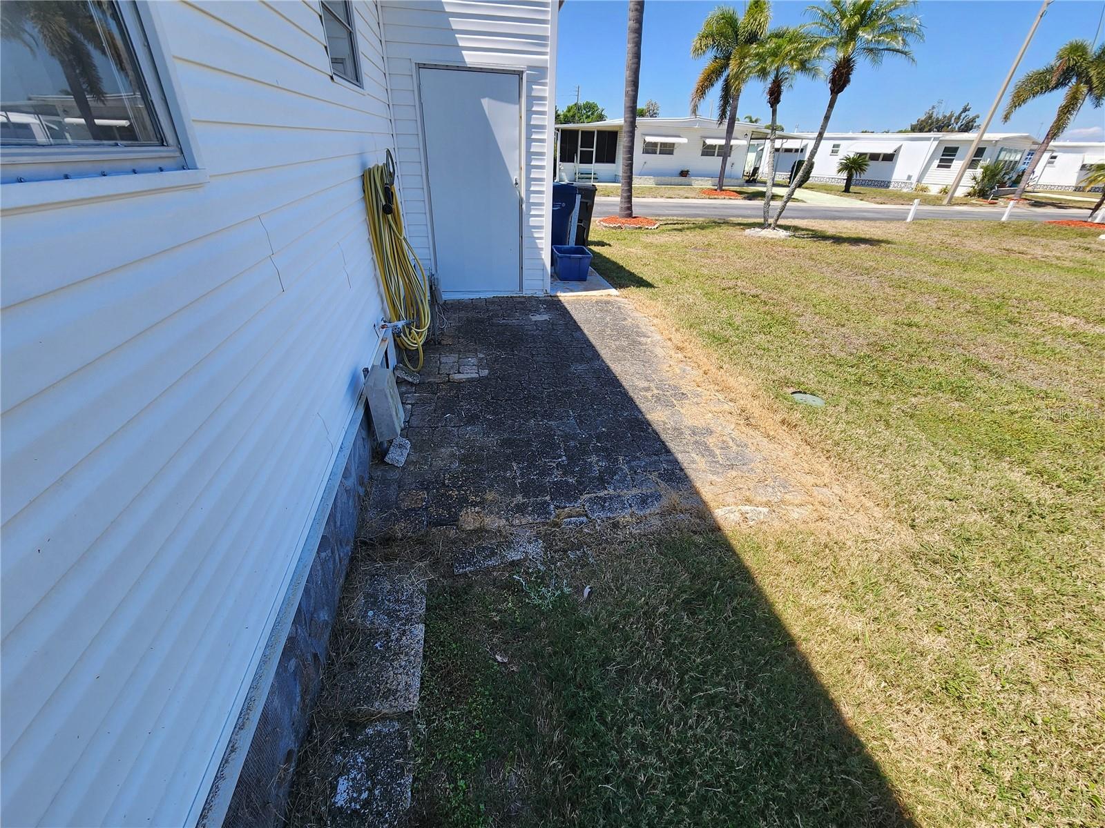 Image 31 of 34 For 316 Danube Circle