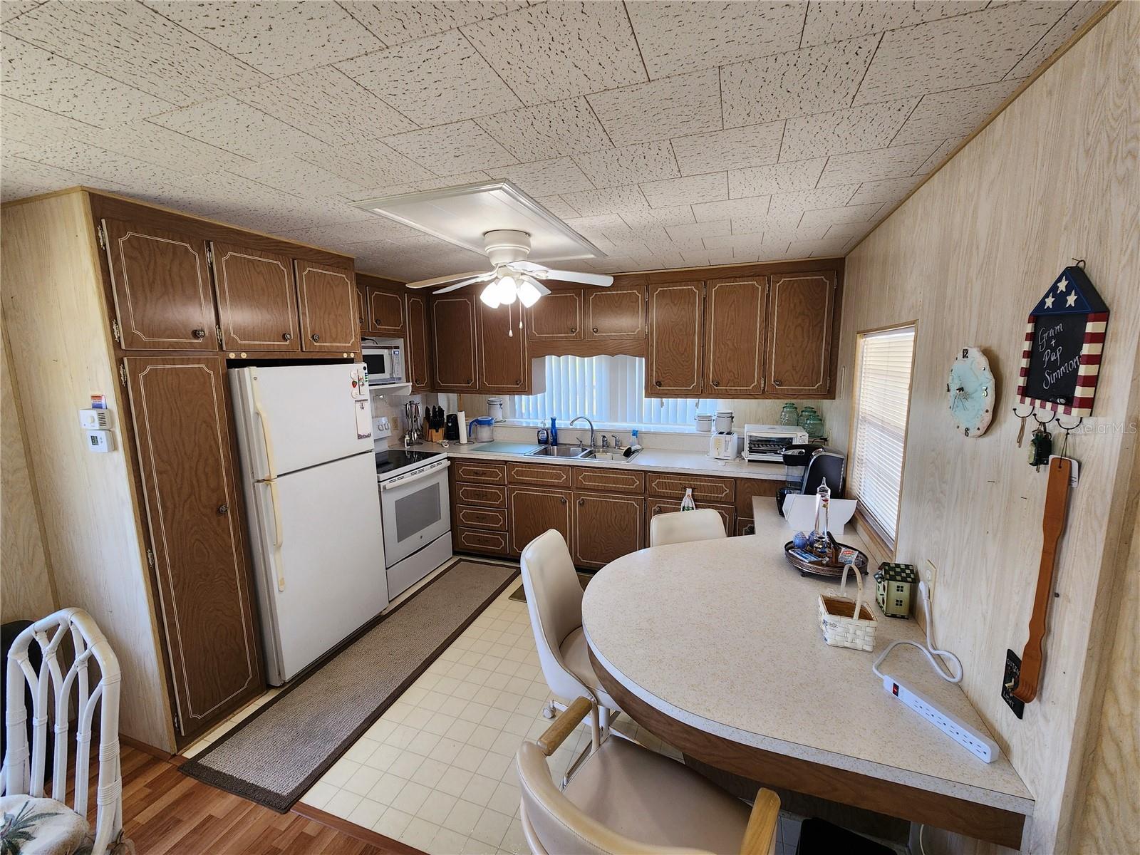 Image 4 of 34 For 316 Danube Circle