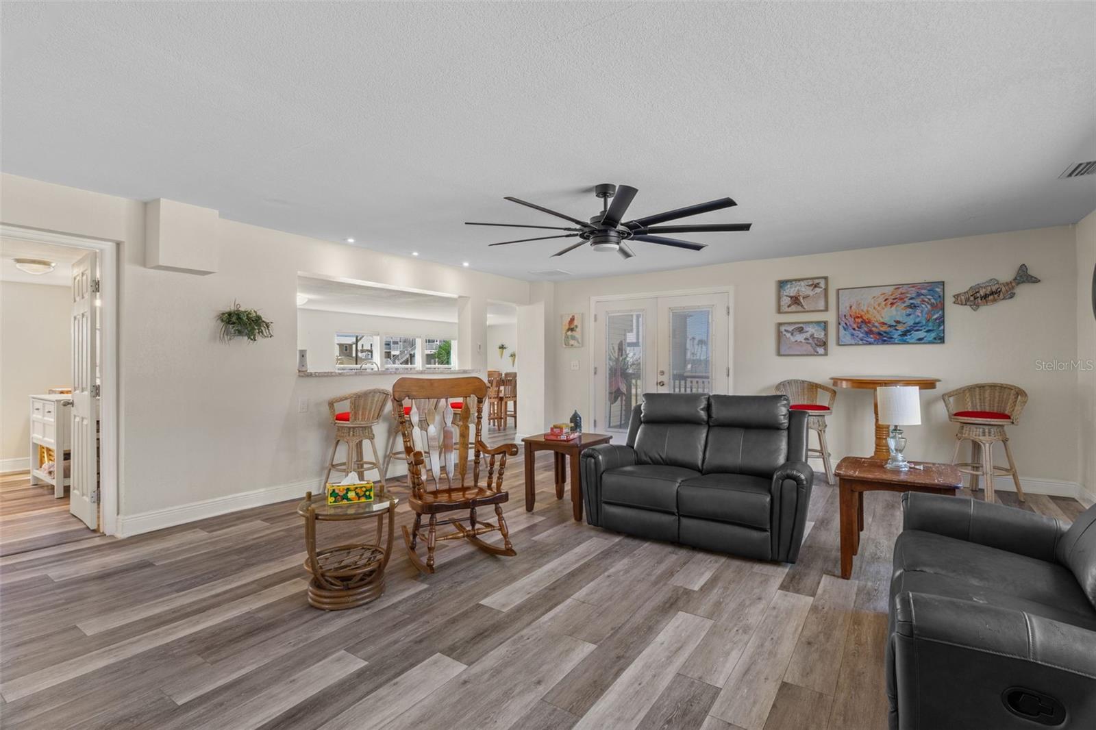 Image 10 of 33 For 7272 Westwind Street