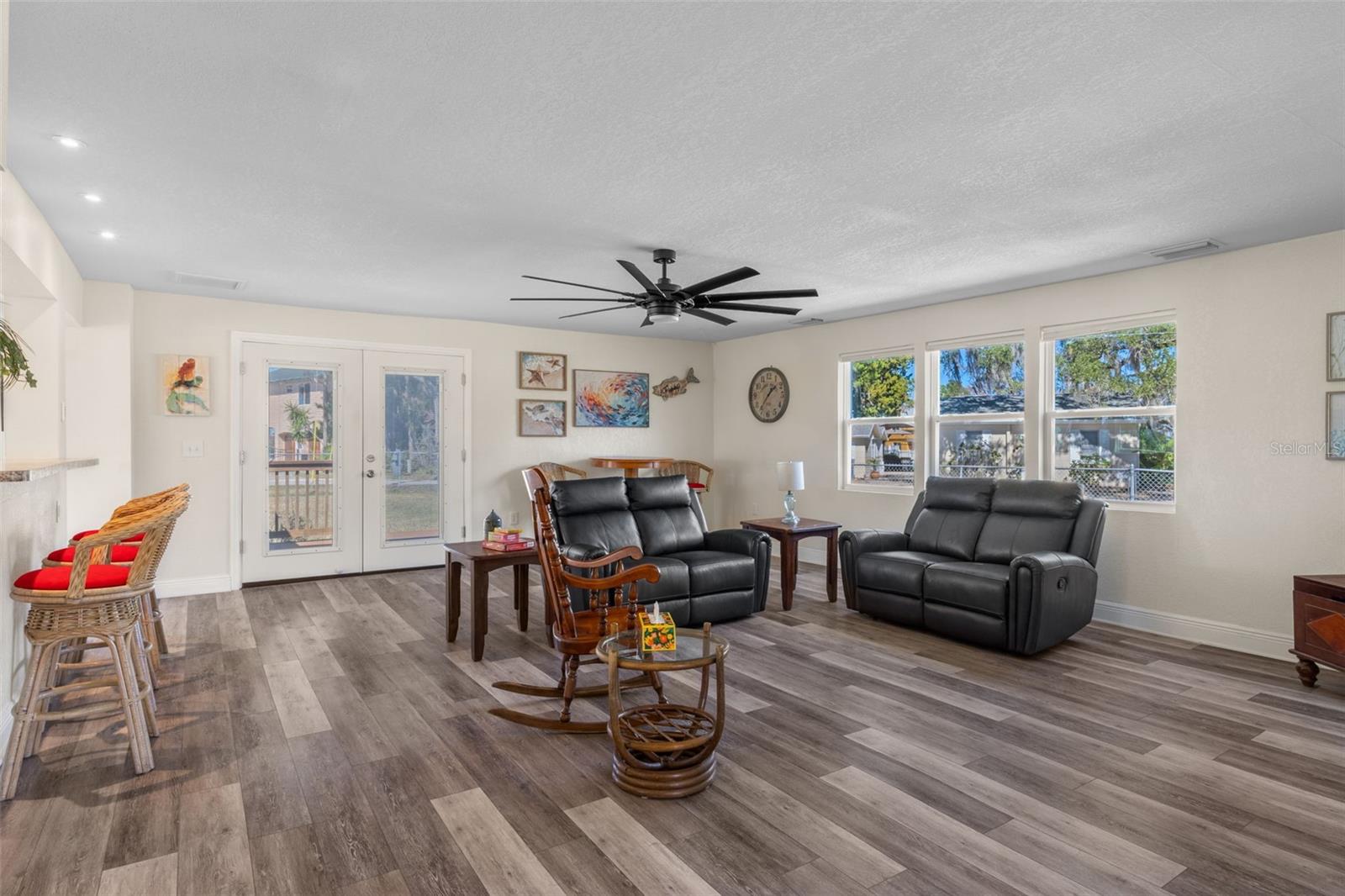 Image 9 of 33 For 7272 Westwind Street