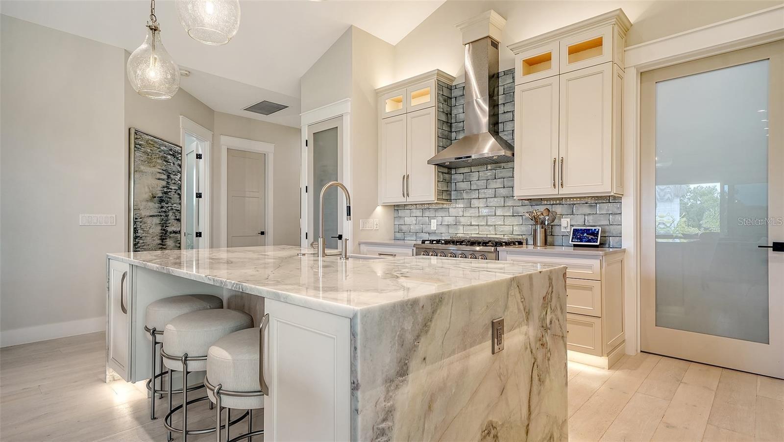 Image 12 of 32 For 5930 Briarwood Avenue