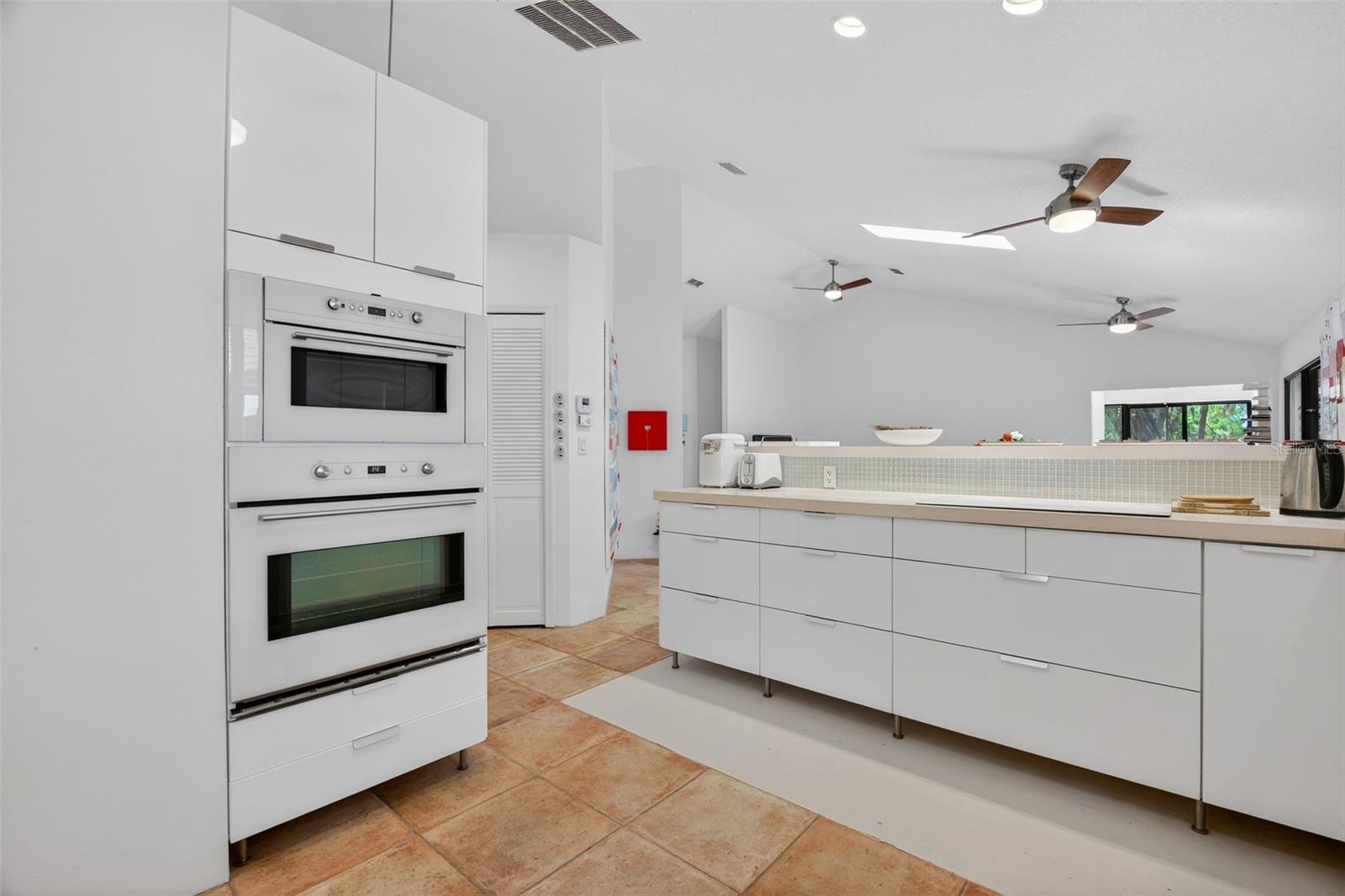 Image 14 of 55 For 4750 Tivoli Avenue