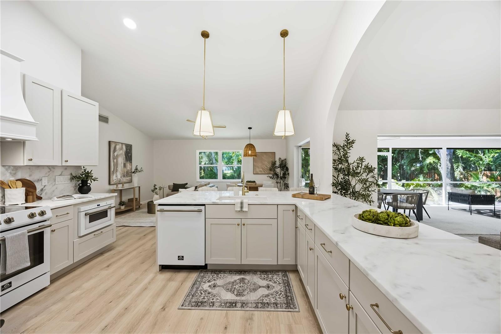 Image 11 of 40 For 4420 Oak View Drive