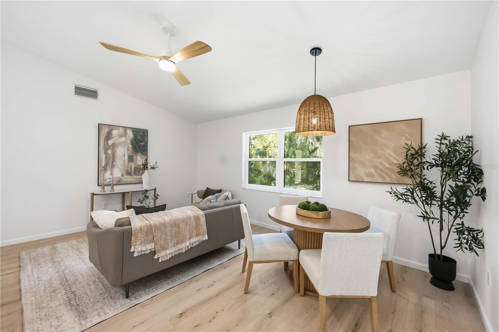 Image 15 of 40 For 4420 Oak View Drive