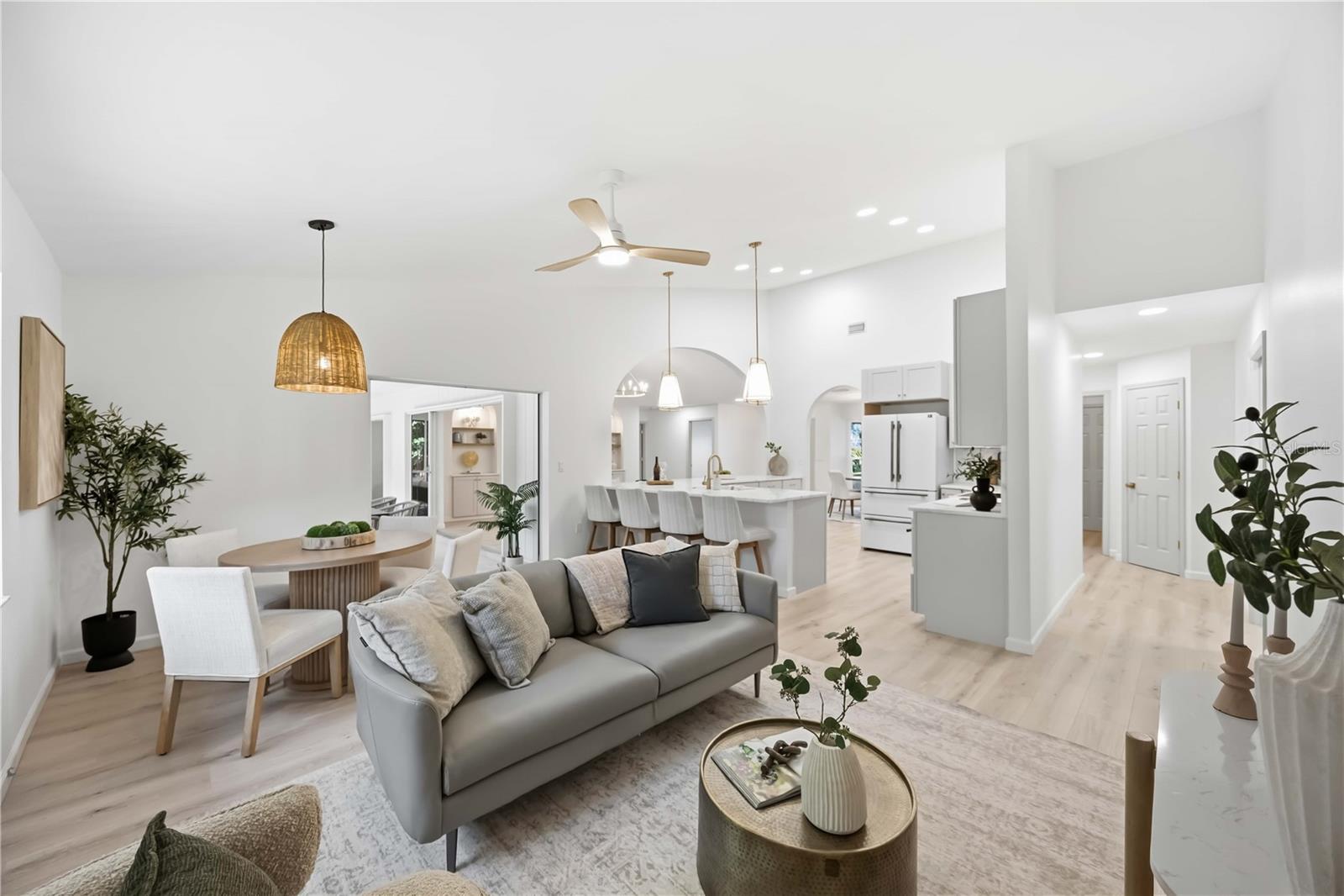 Image 19 of 40 For 4420 Oak View Drive