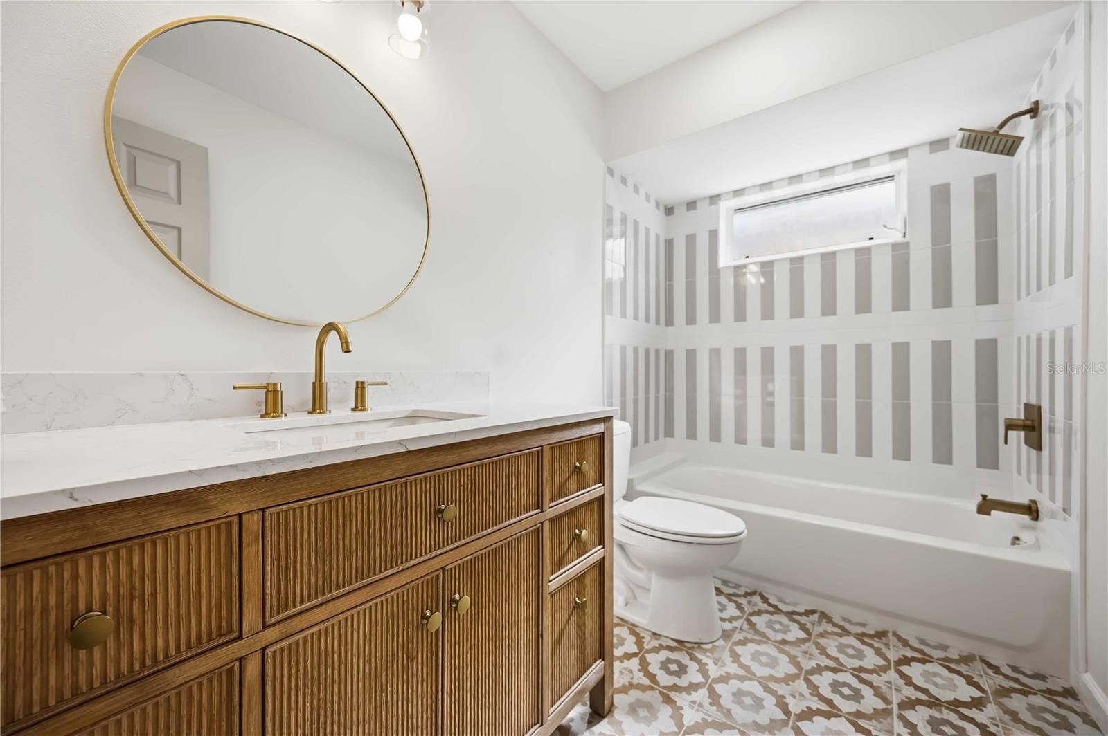 Image 27 of 40 For 4420 Oak View Drive