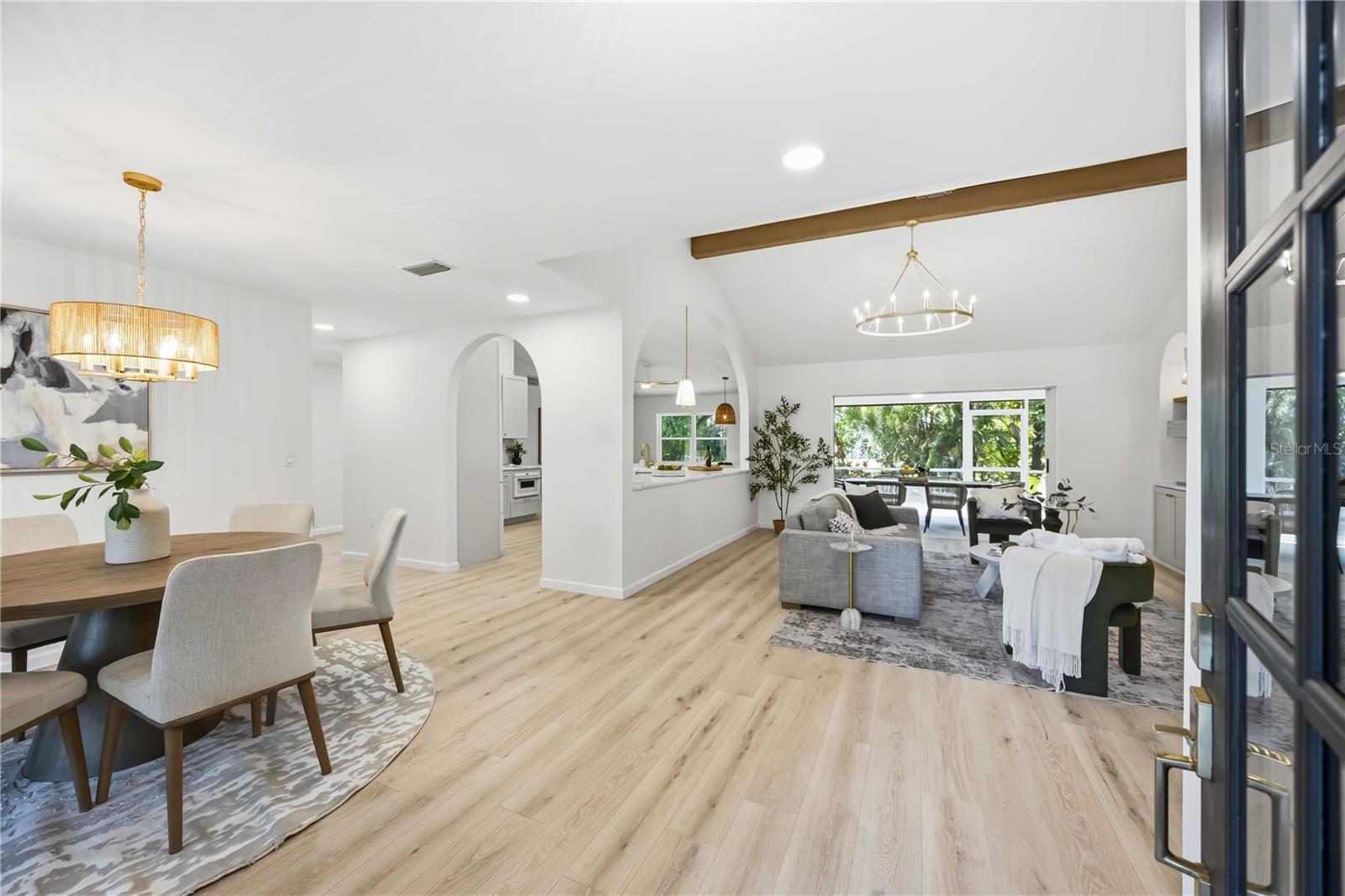 Image 3 of 40 For 4420 Oak View Drive