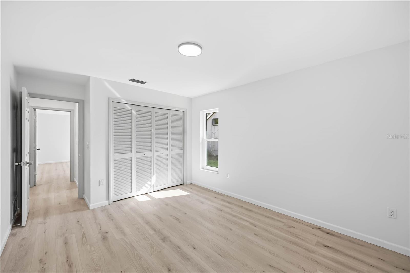 Image 30 of 40 For 4420 Oak View Drive