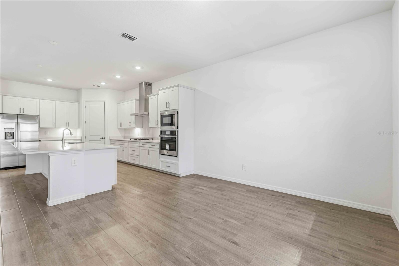 Image 12 of 30 For 5420 Lightning Whelk Lane