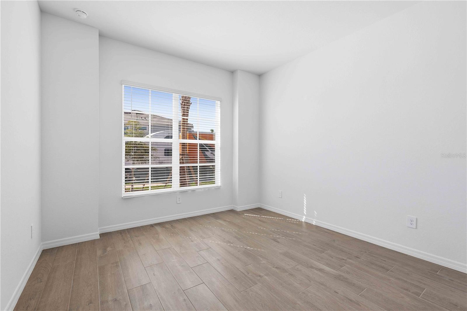 Image 24 of 30 For 5420 Lightning Whelk Lane