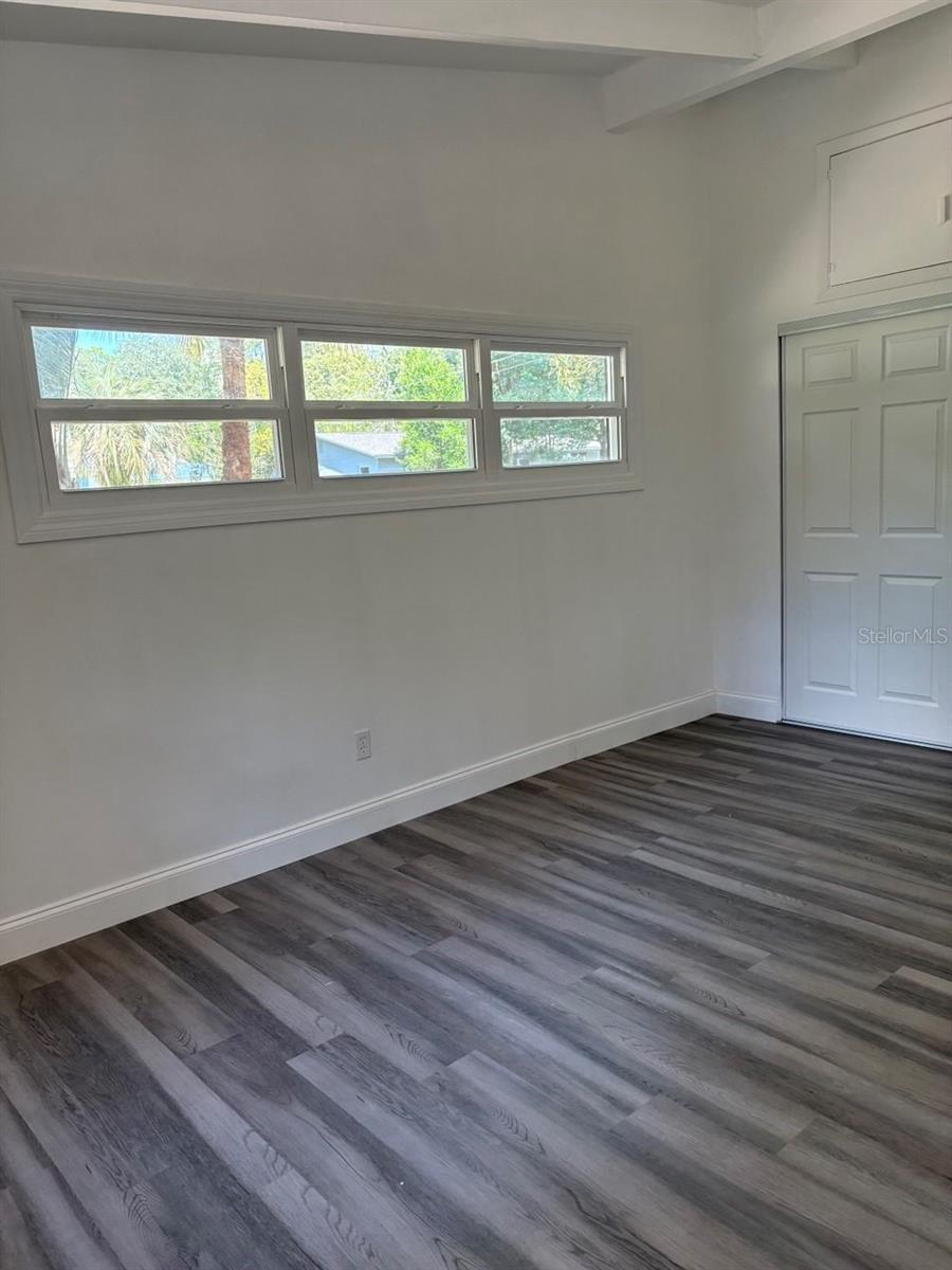 Image 10 of 15 For 1337 31st Place