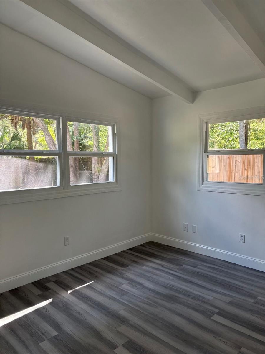 Image 13 of 15 For 1337 31st Place