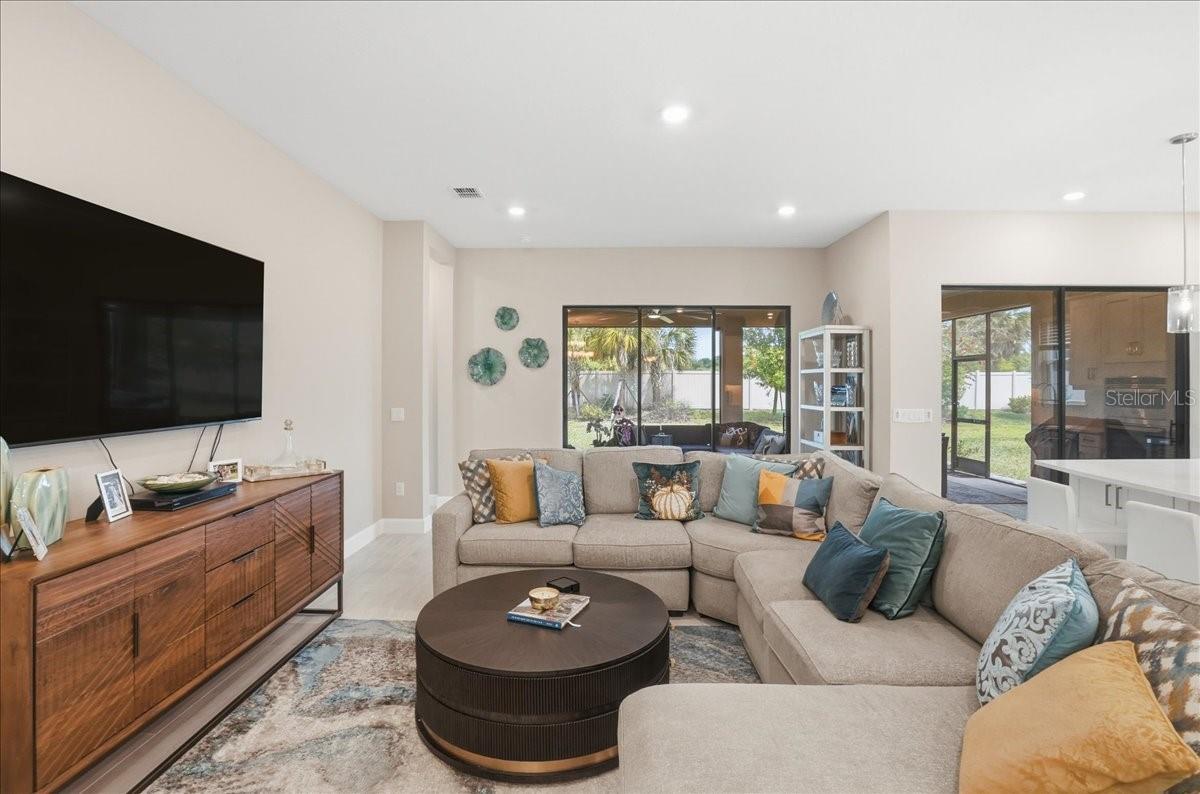 Image 13 of 62 For 5034 Caserta Court