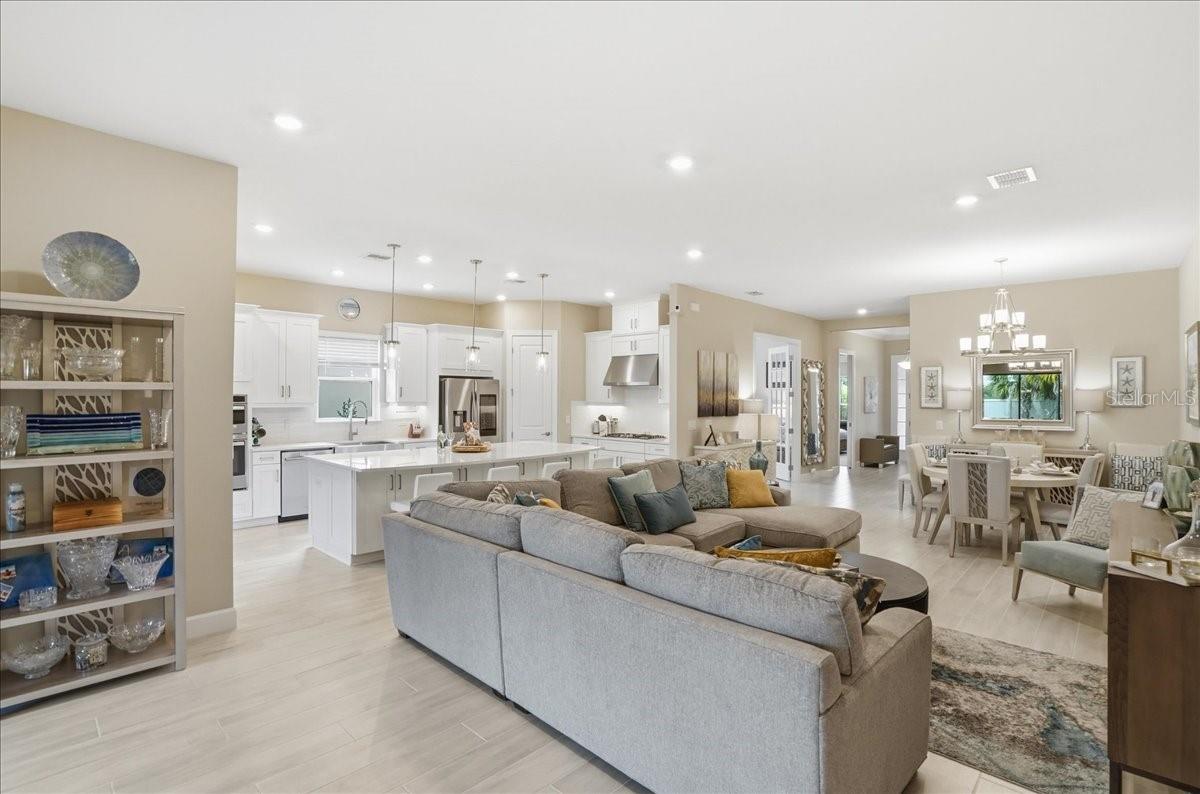 Image 14 of 62 For 5034 Caserta Court