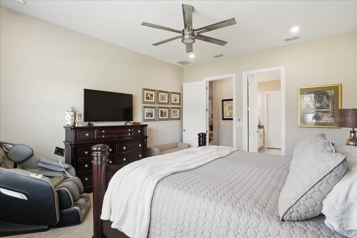 Image 20 of 56 For 5022 Caserta Court