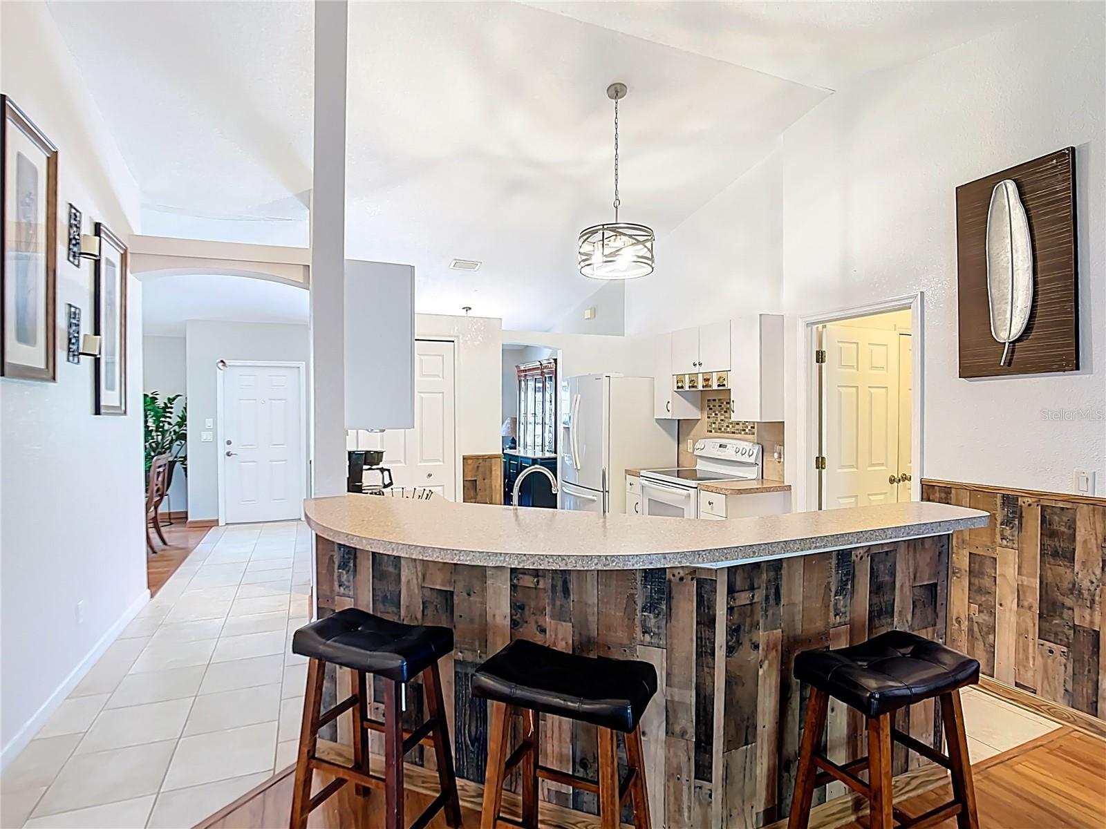 Image 15 of 31 For 1262 Cranberry Boulevard