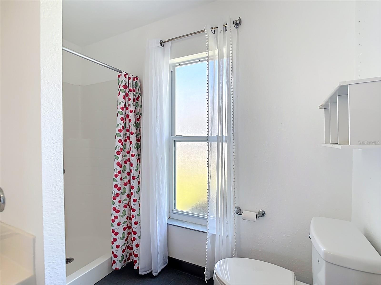 Image 18 of 31 For 1262 Cranberry Boulevard