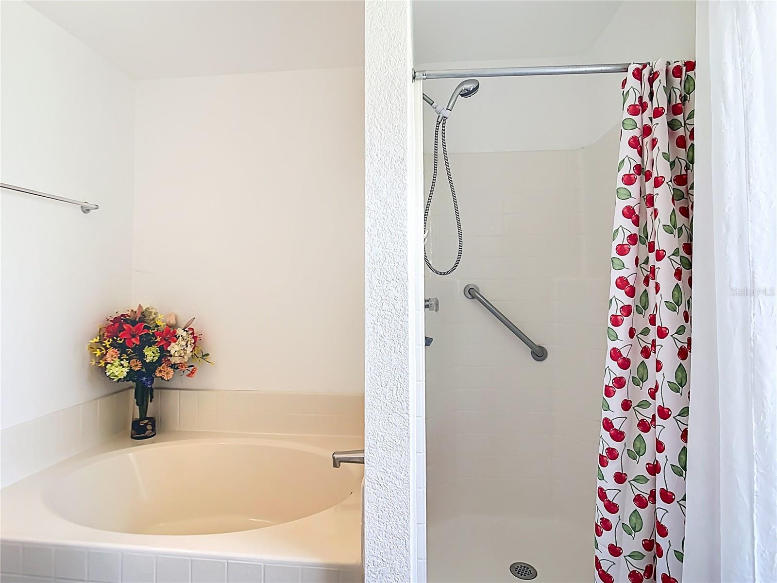 Image 19 of 31 For 1262 Cranberry Boulevard