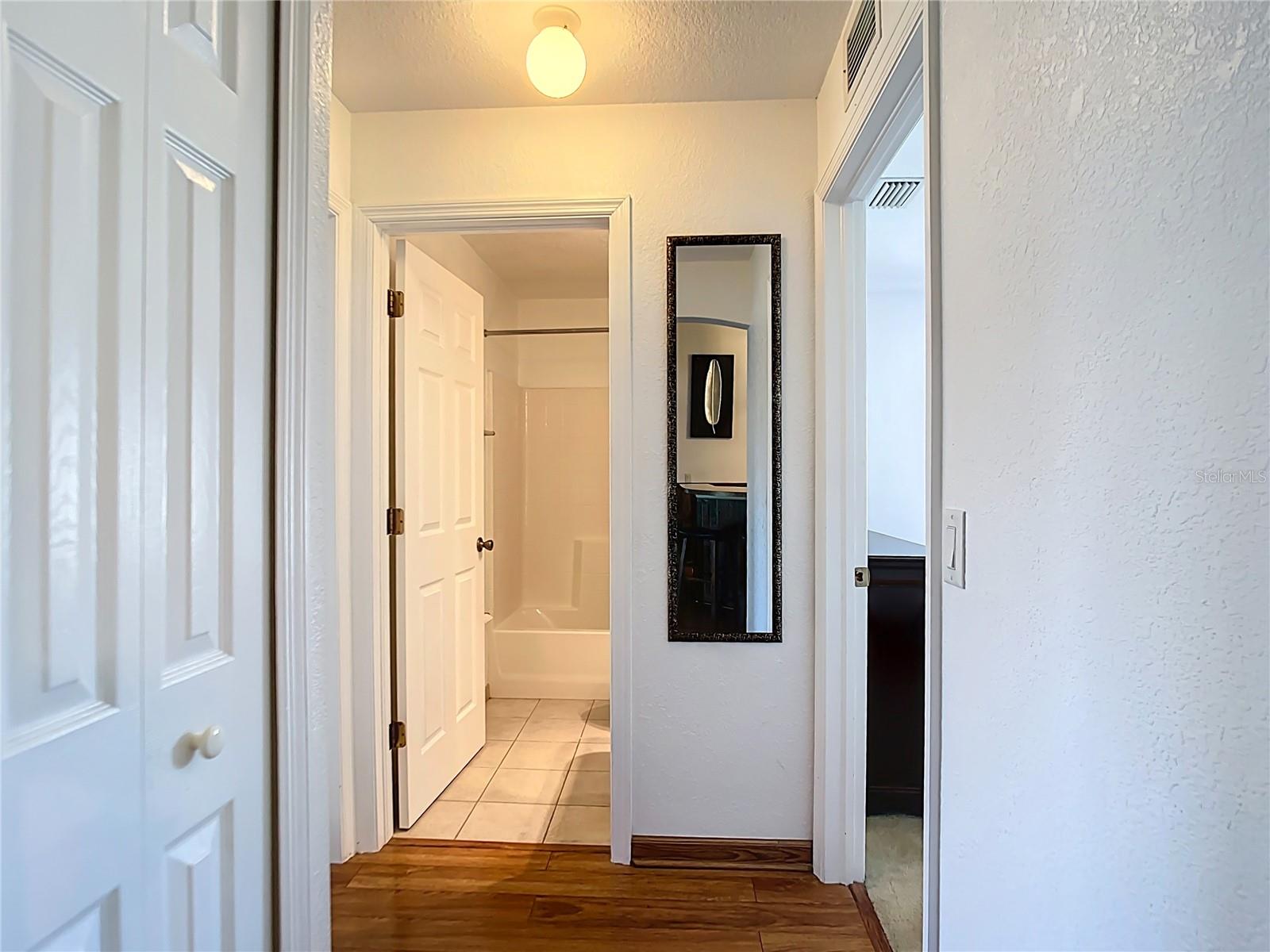 Image 20 of 31 For 1262 Cranberry Boulevard