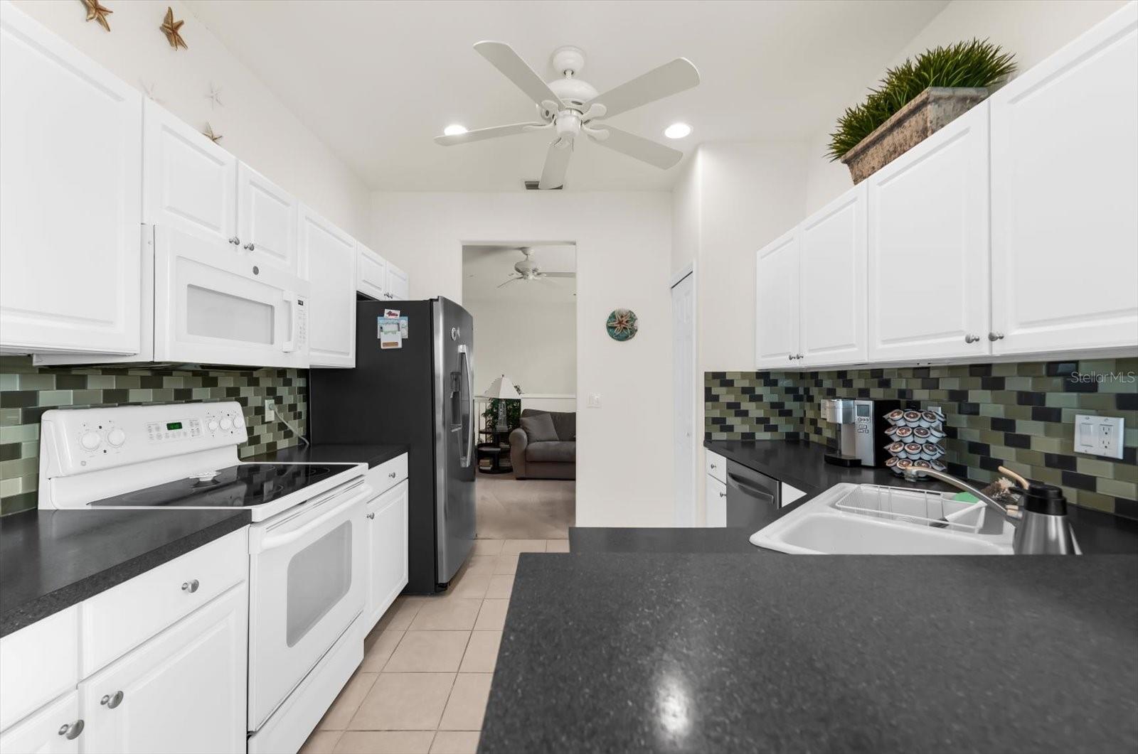 Image 35 of 73 For 4500 Streamside Court 1408