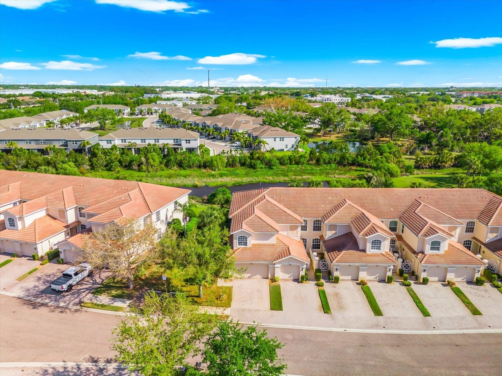 Image 40 of 73 For 4500 Streamside Court 1408