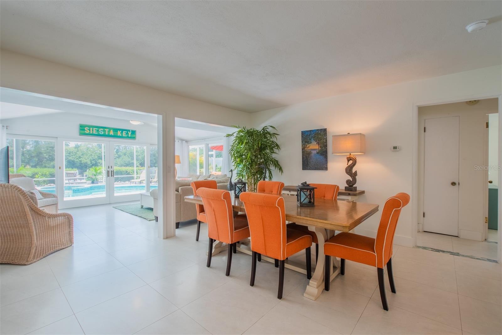 Image 10 of 71 For 8302 Midnight Pass Road