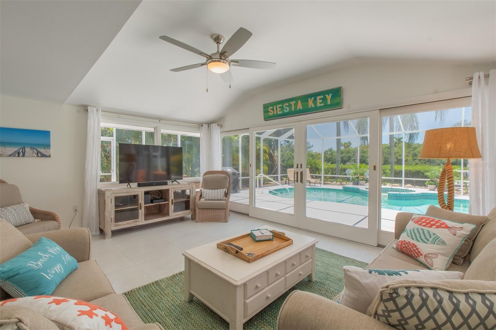 Image 21 of 71 For 8302 Midnight Pass Road