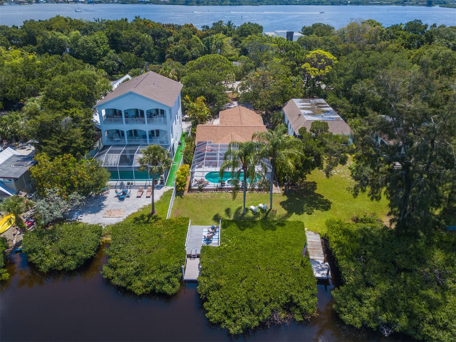 Image 28 of 71 For 8302 Midnight Pass Road