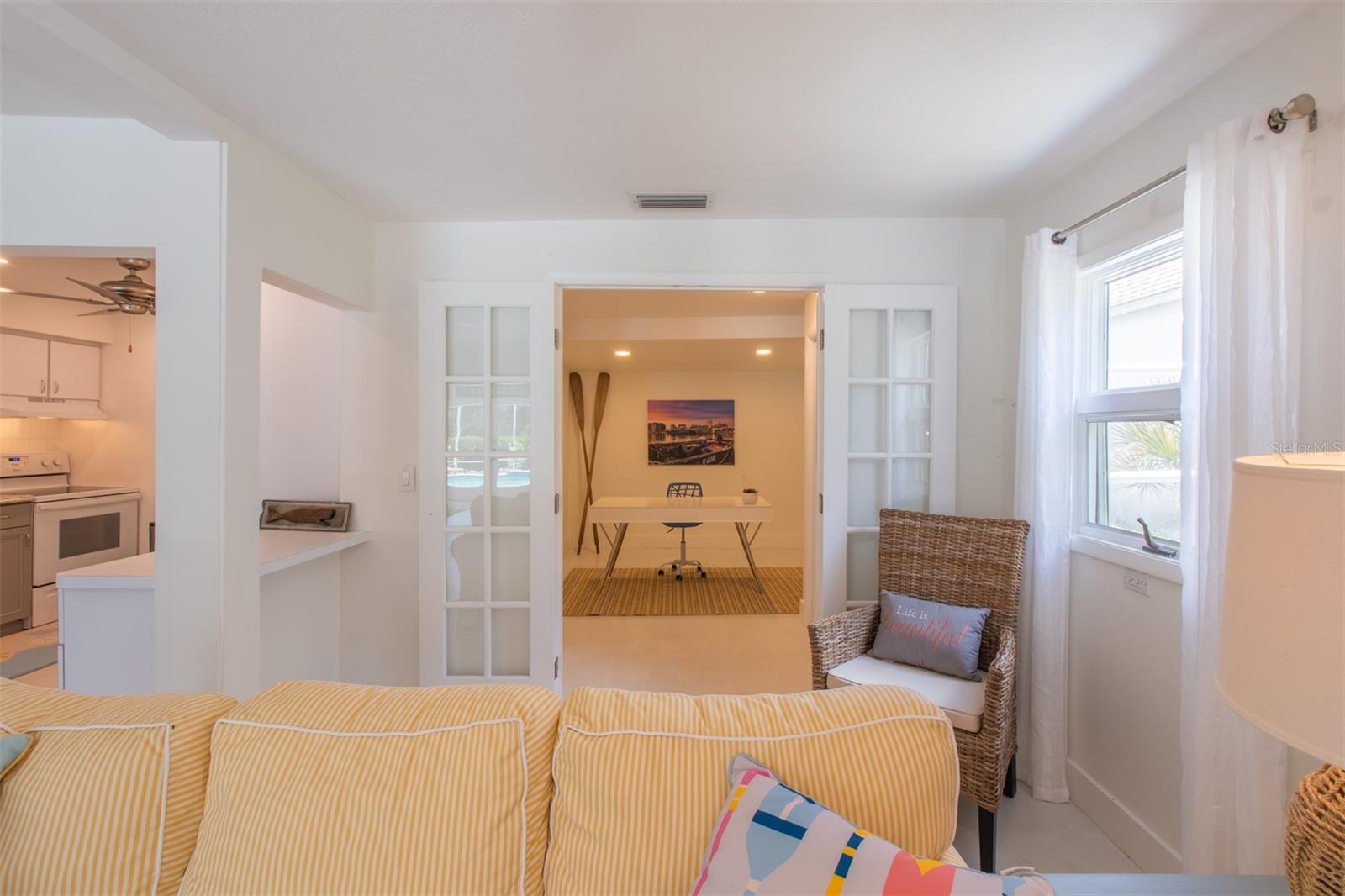 Image 29 of 71 For 8302 Midnight Pass Road