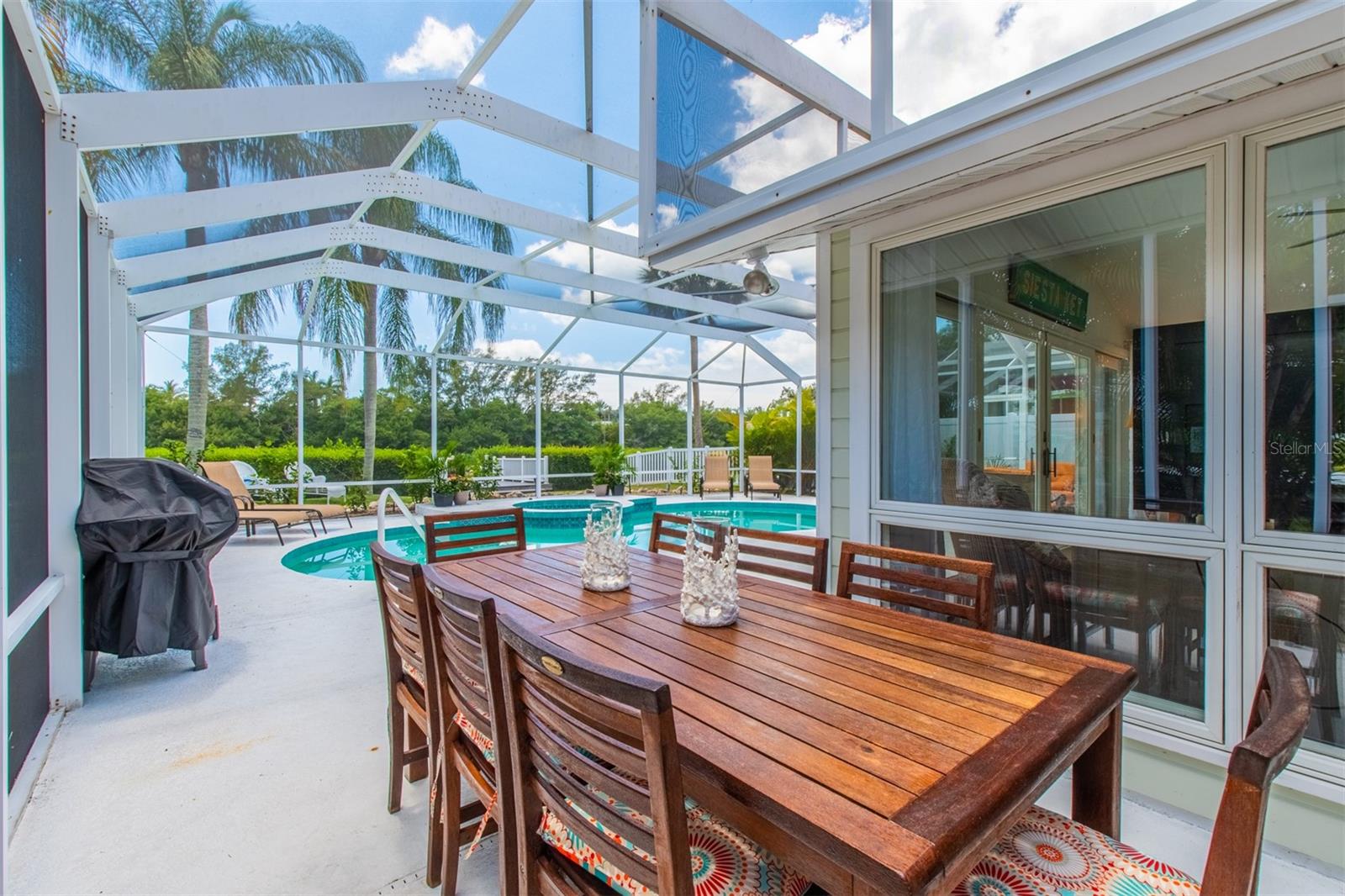 Image 30 of 71 For 8302 Midnight Pass Road