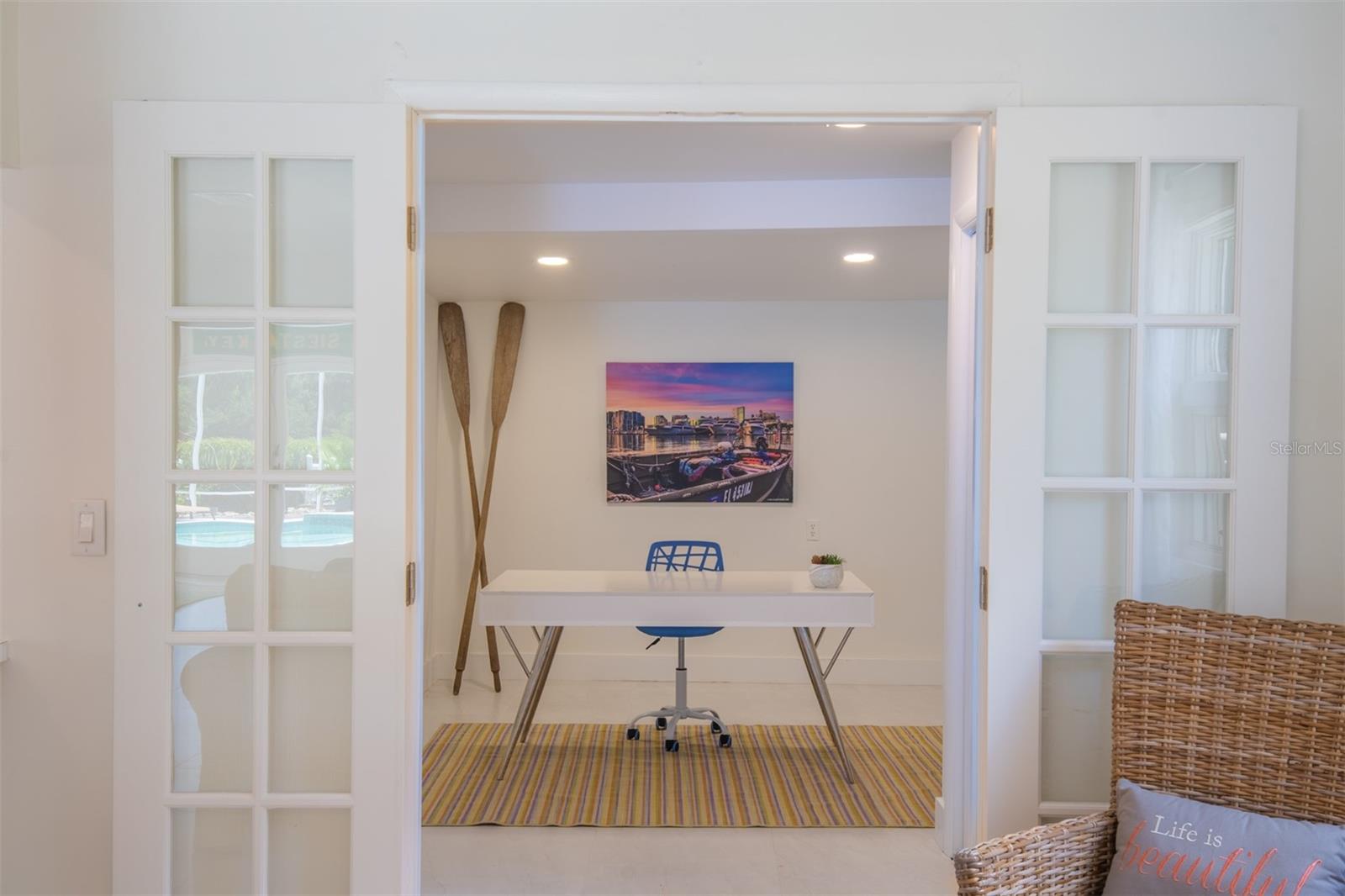 Image 33 of 71 For 8302 Midnight Pass Road