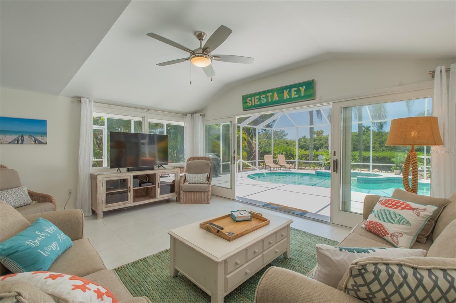 Image 35 of 71 For 8302 Midnight Pass Road