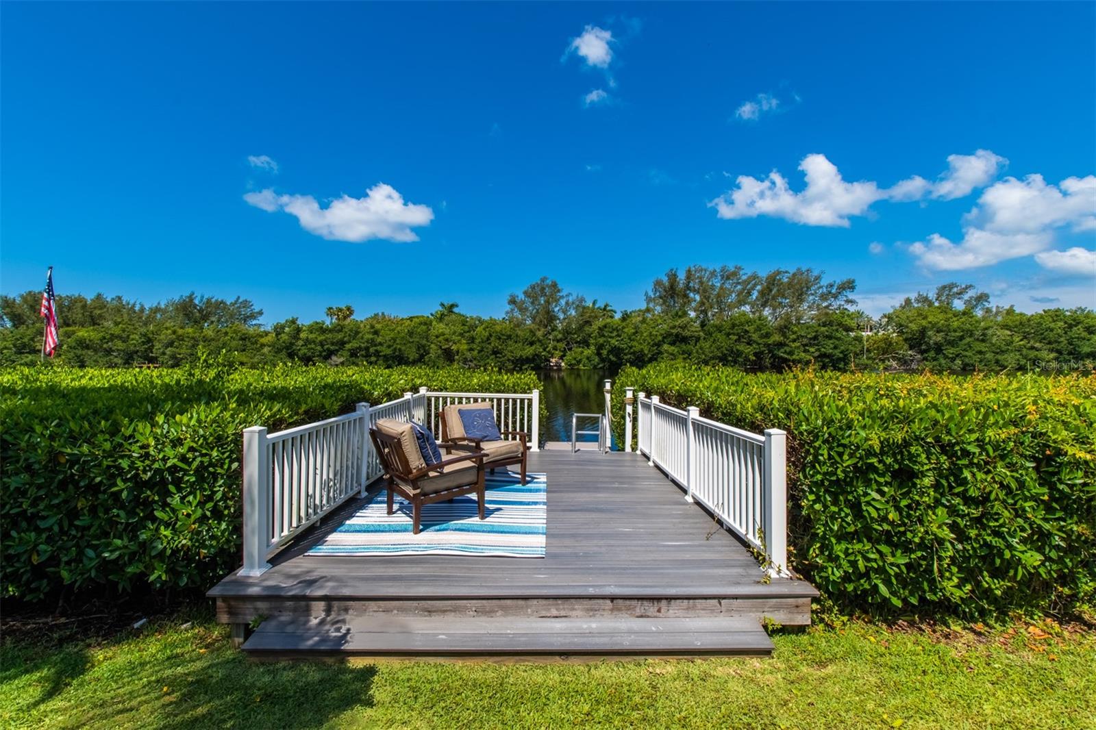 Image 43 of 71 For 8302 Midnight Pass Road