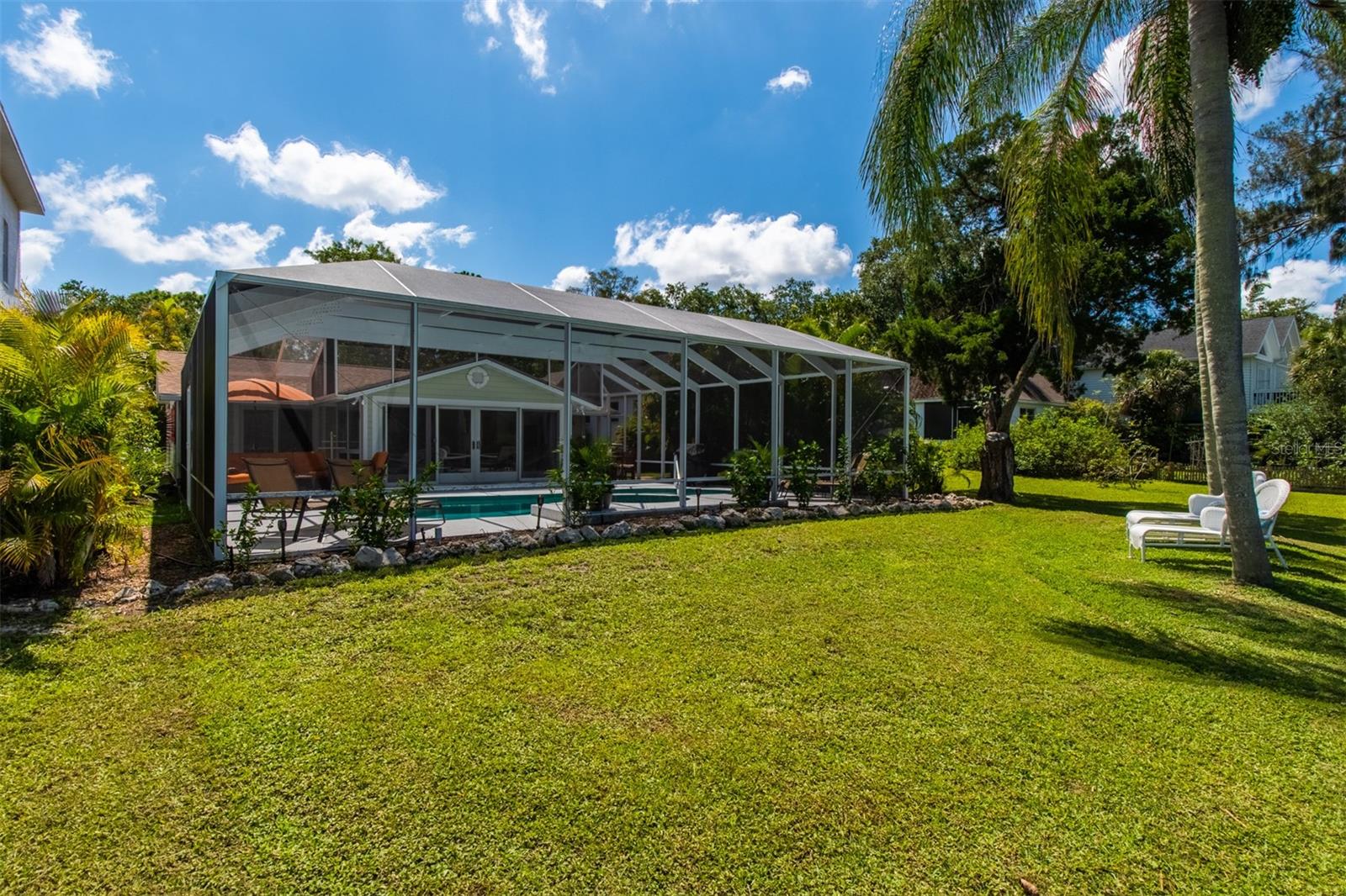 Image 44 of 71 For 8302 Midnight Pass Road