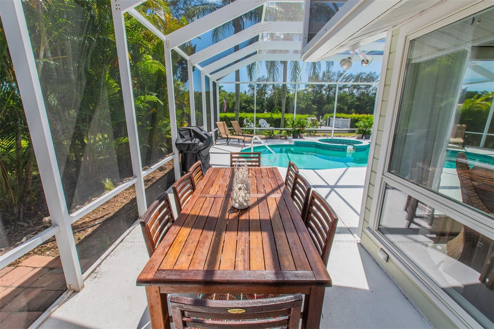 Image 62 of 71 For 8302 Midnight Pass Road