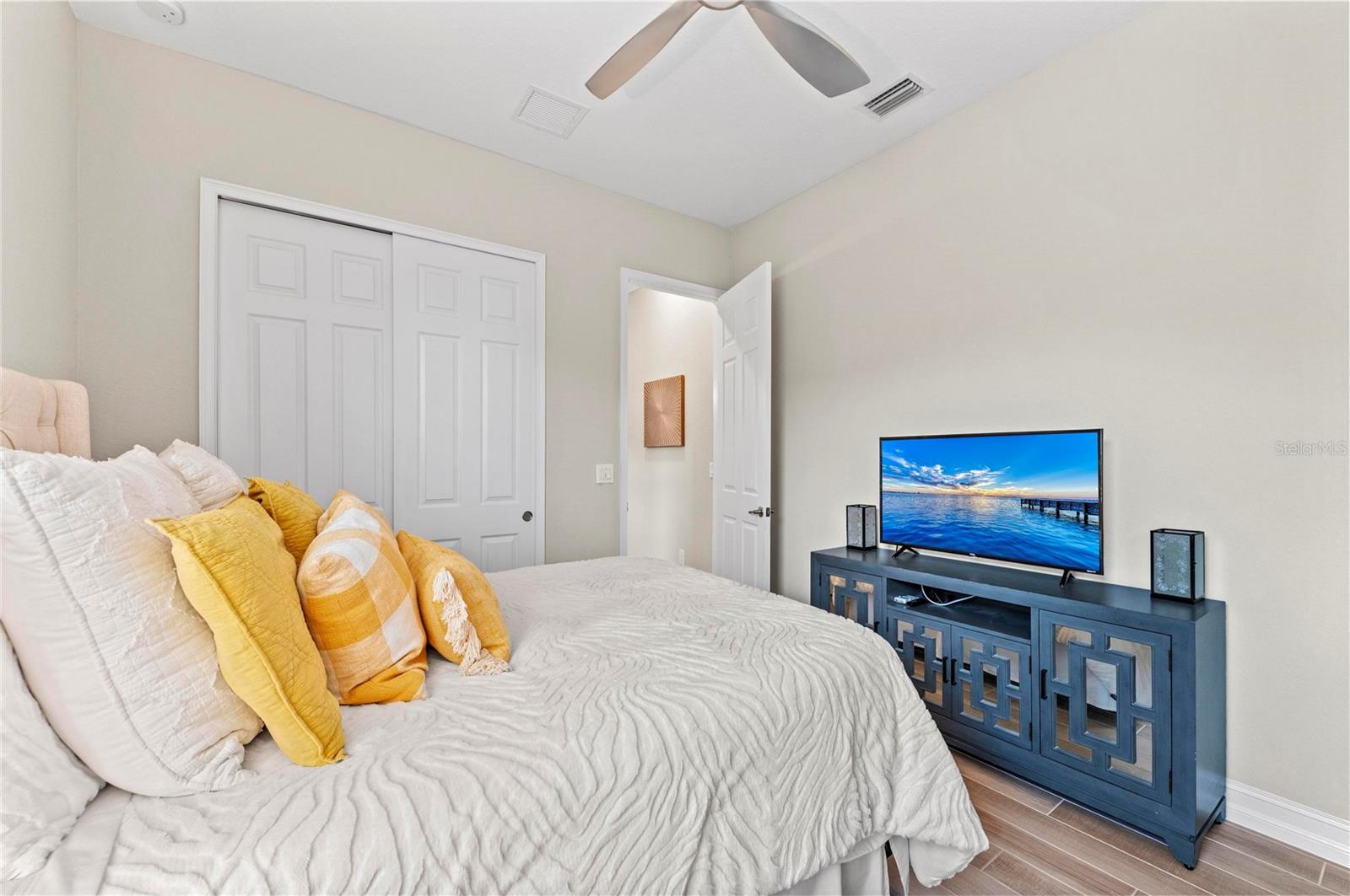 Image 37 of 89 For 10832 Whisk Fern Drive