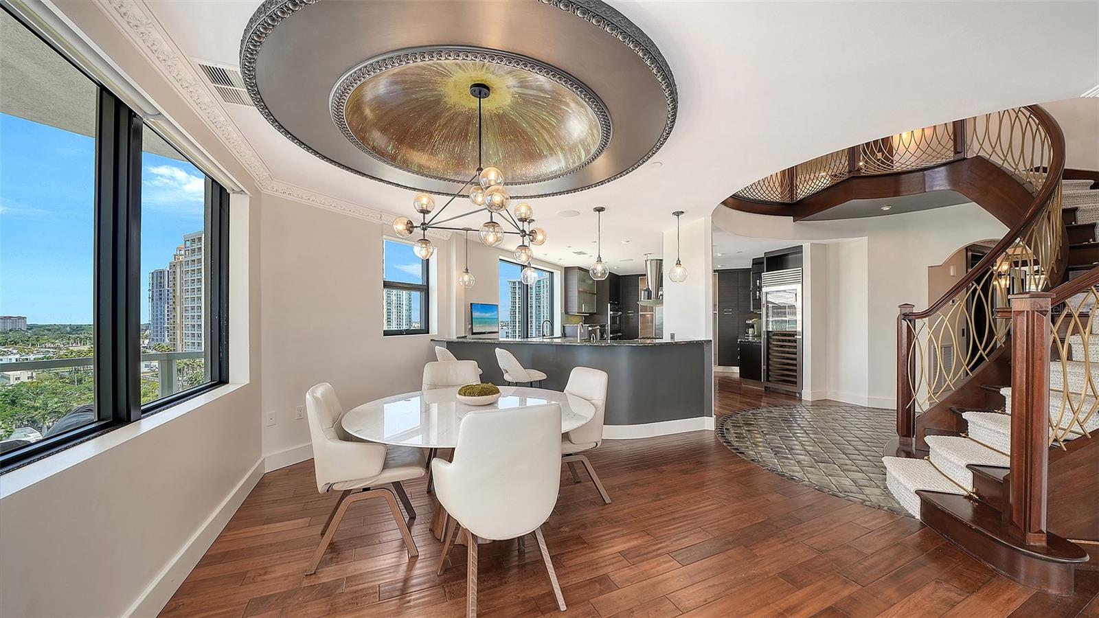 Image 13 of 55 For 128 Golden Gate Point 901b