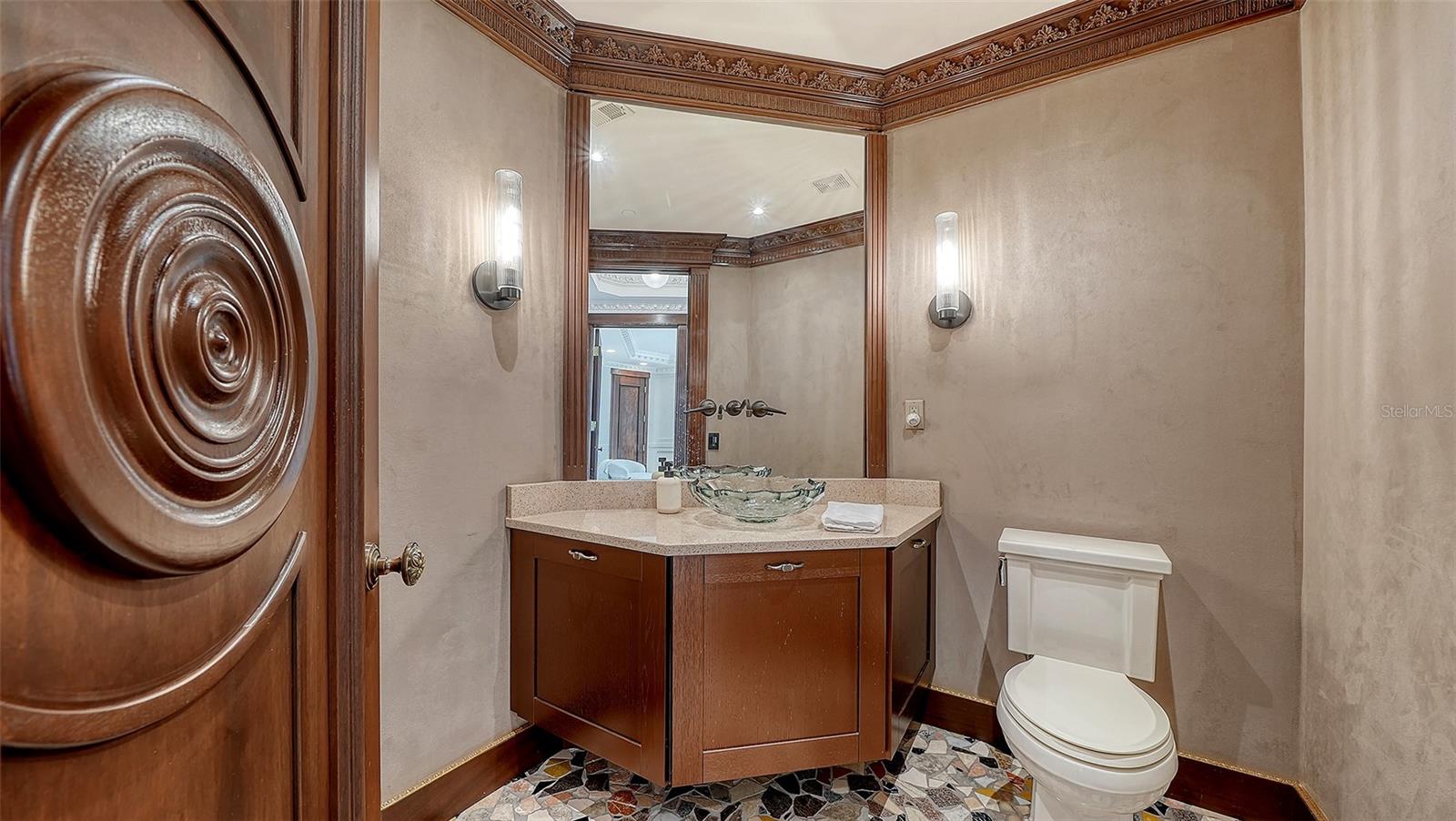 Image 26 of 55 For 128 Golden Gate Point 901b