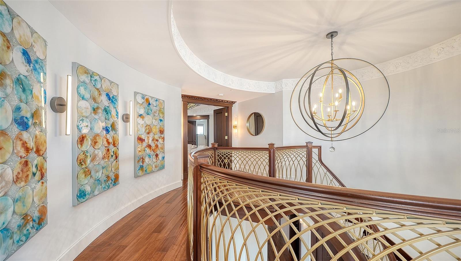 Image 28 of 55 For 128 Golden Gate Point 901b