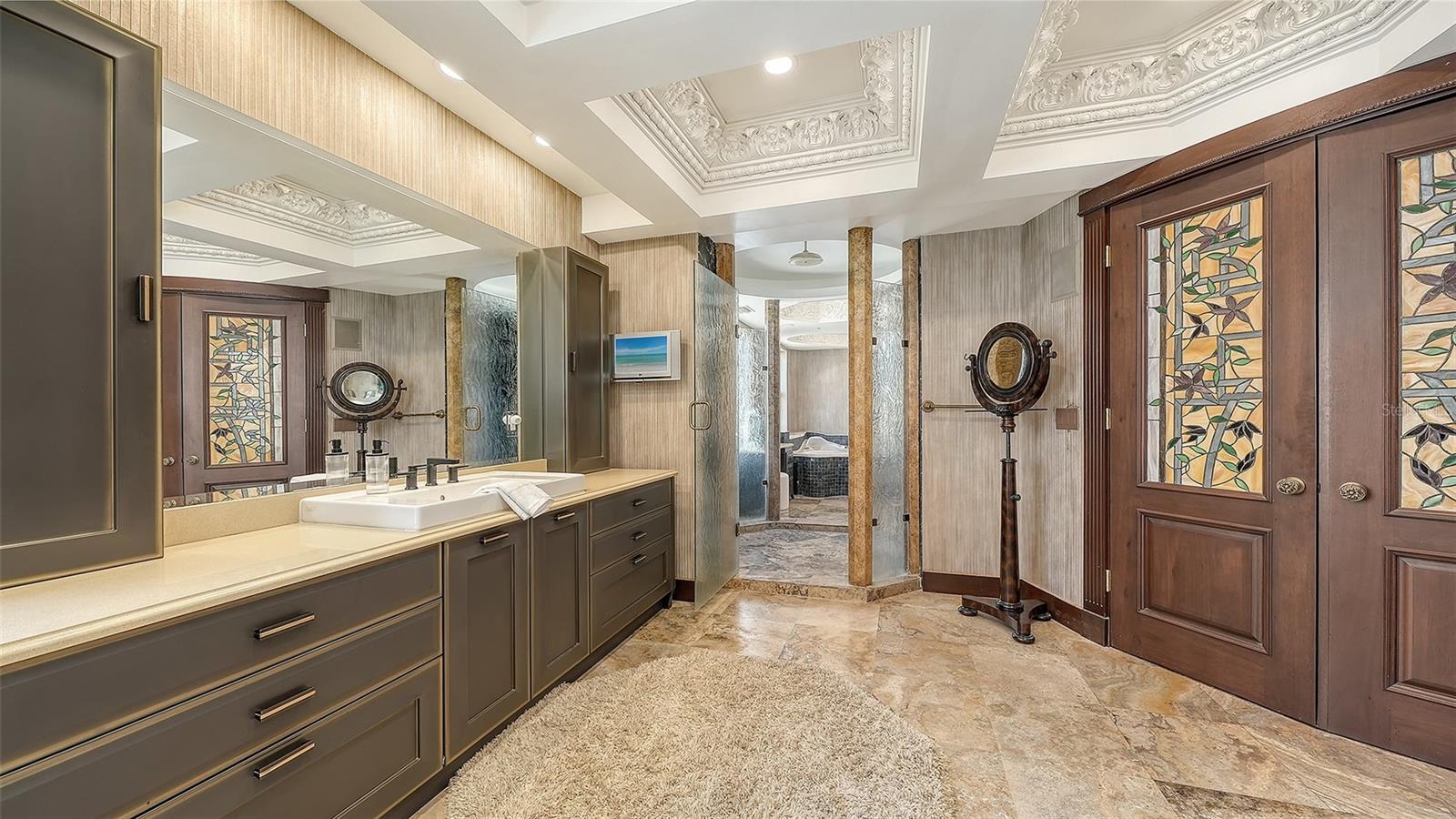 Image 34 of 55 For 128 Golden Gate Point 901b