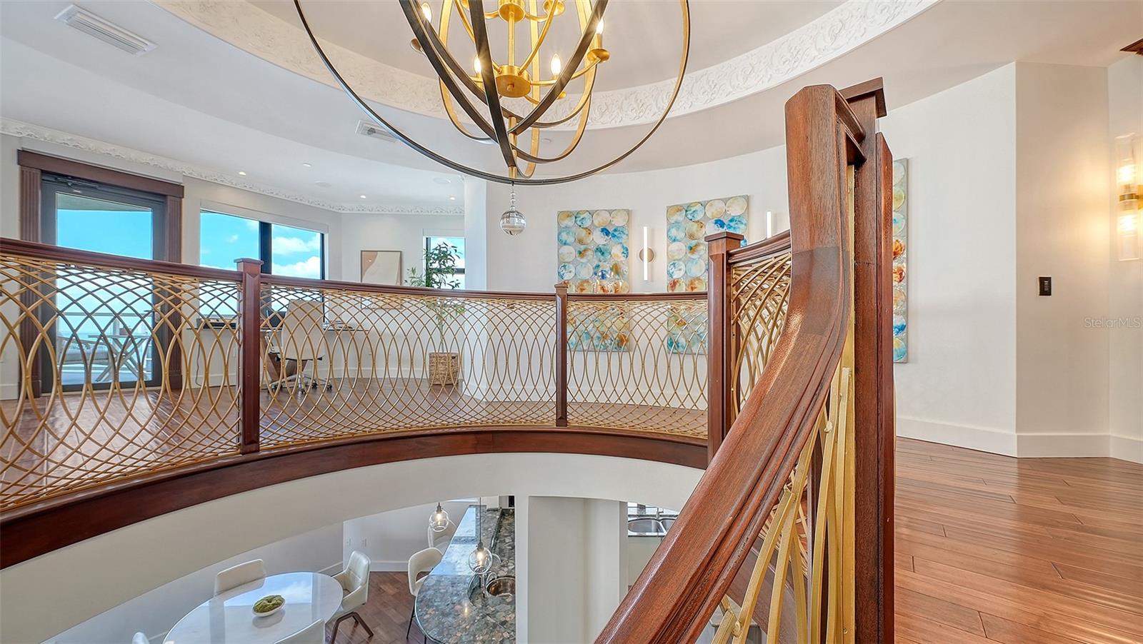 Image 35 of 55 For 128 Golden Gate Point 901b