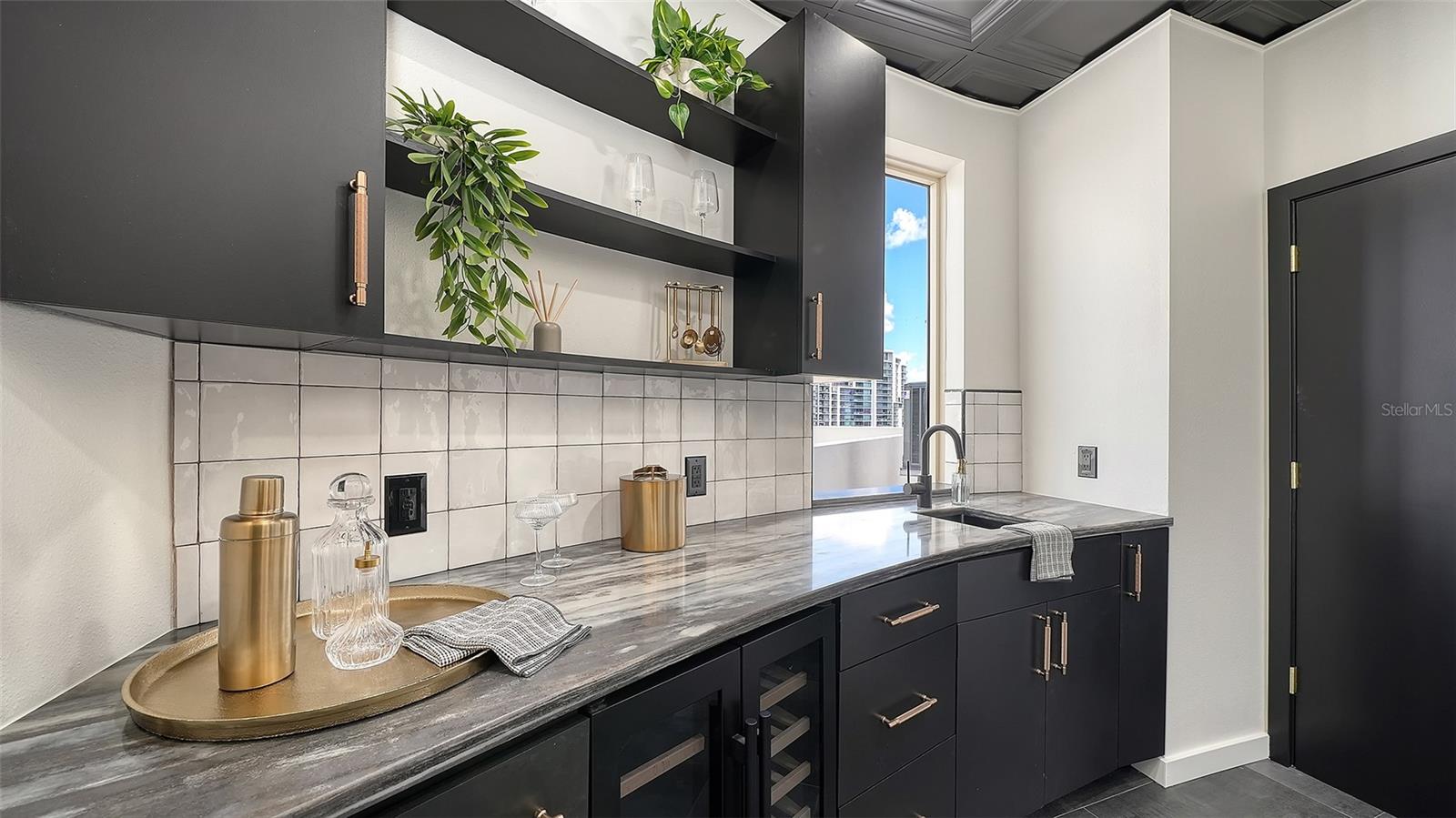 Image 41 of 55 For 128 Golden Gate Point 901b