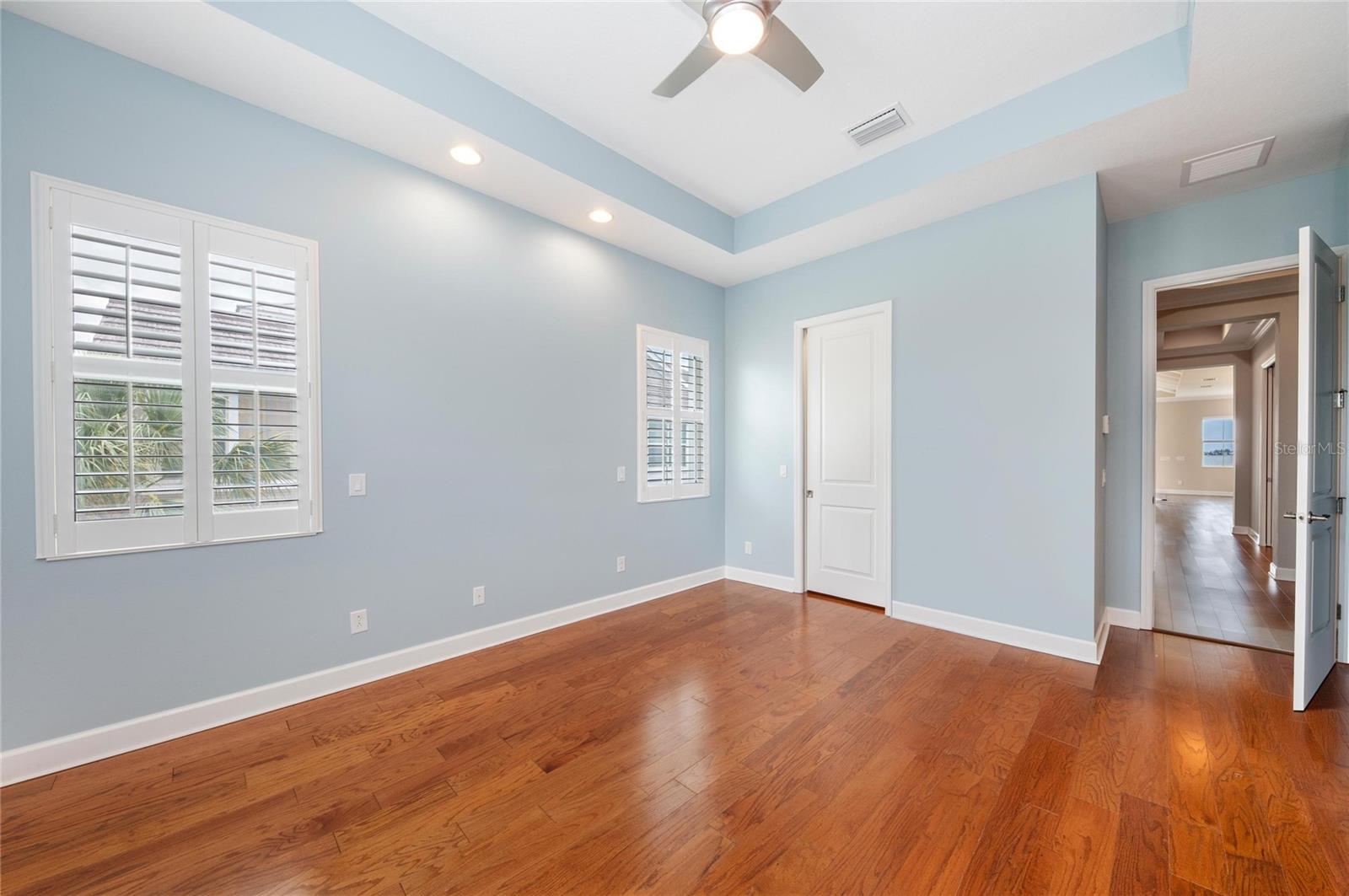 Image 33 of 100 For 342 Castaway Cay Drive 201