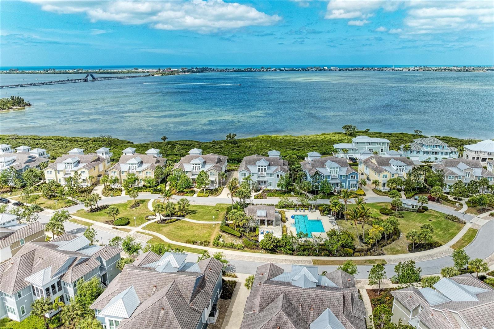 Image 4 of 100 For 342 Castaway Cay Drive 201