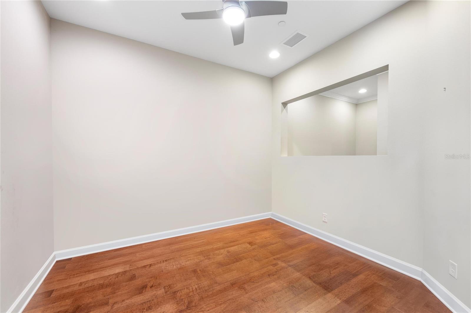 Image 44 of 100 For 342 Castaway Cay Drive 201