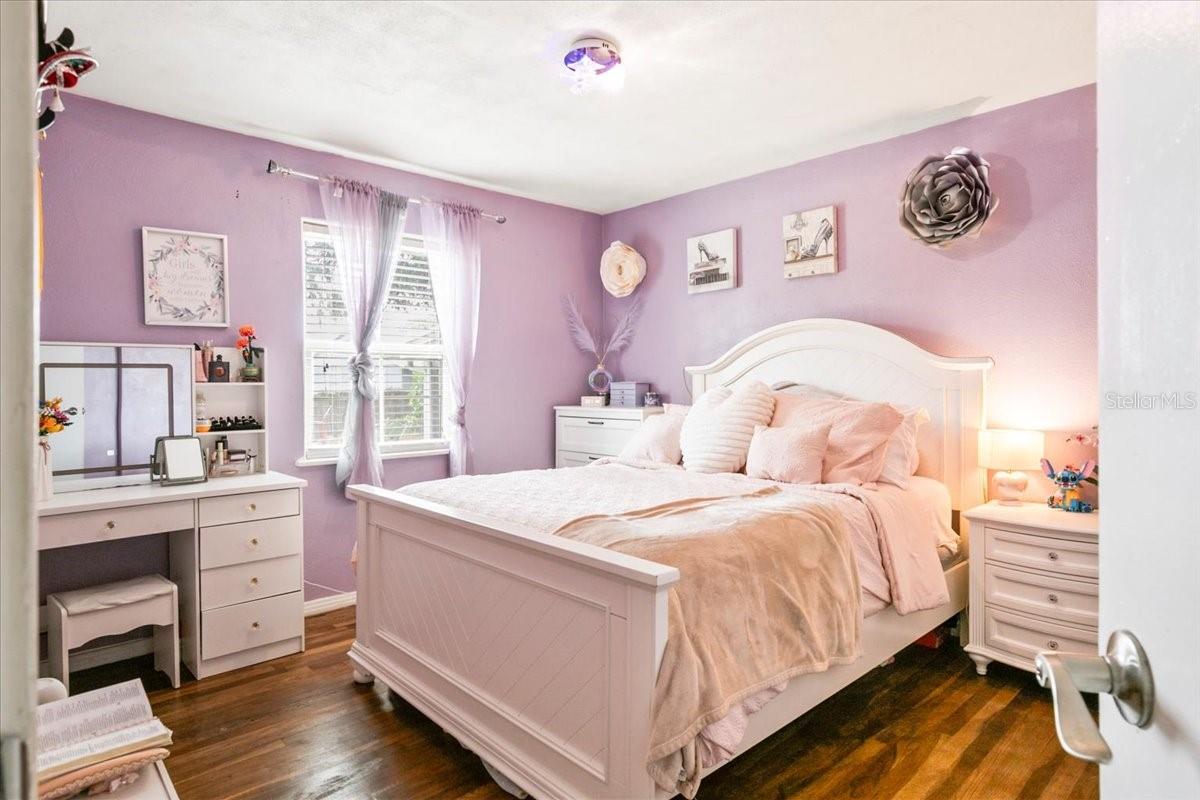 Image 10 of 17 For 4922 18th Street E