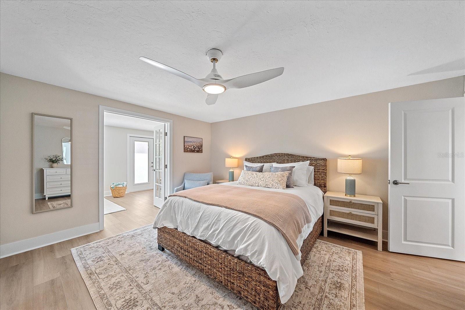 Listing photo id 12 for 914 Spanish Drive S 76