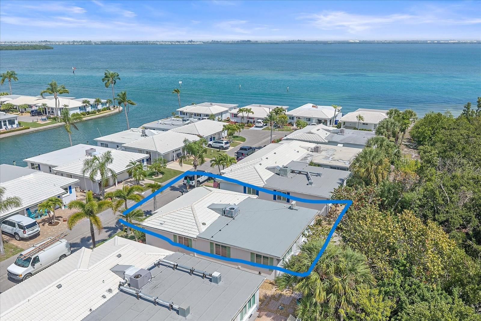 Listing photo id 25 for 914 Spanish Drive S 76