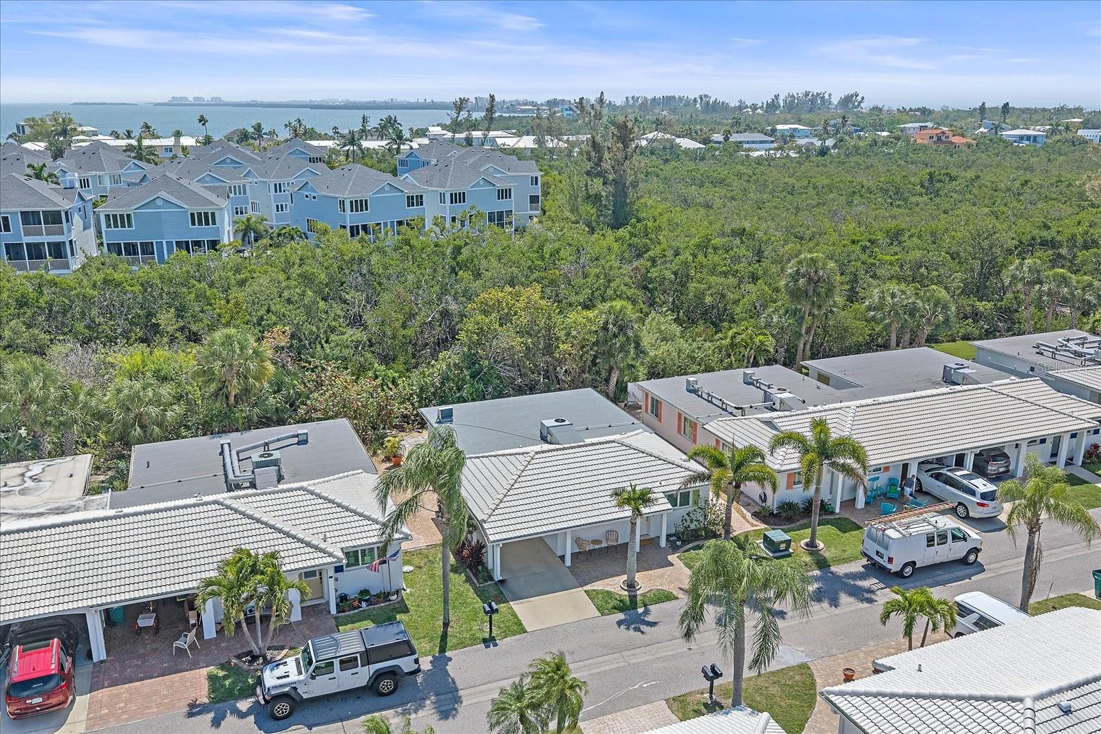 Listing photo id 28 for 914 Spanish Drive S 76